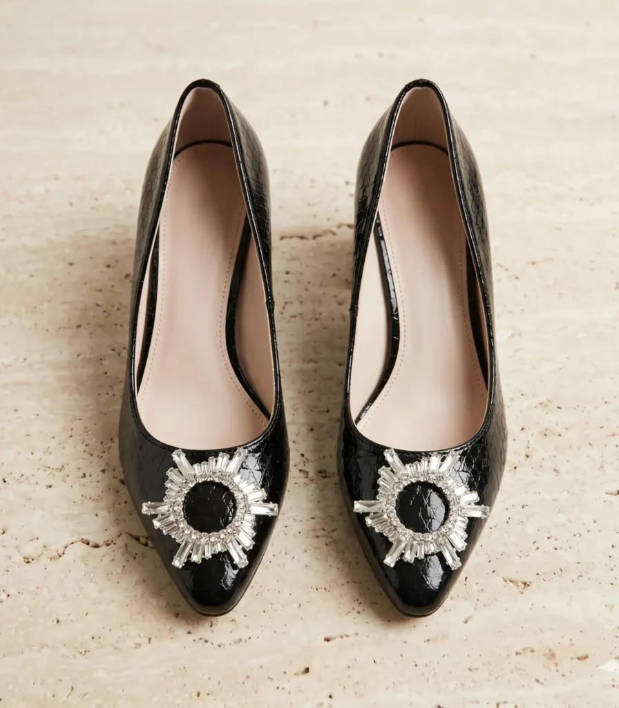closed wedge heel