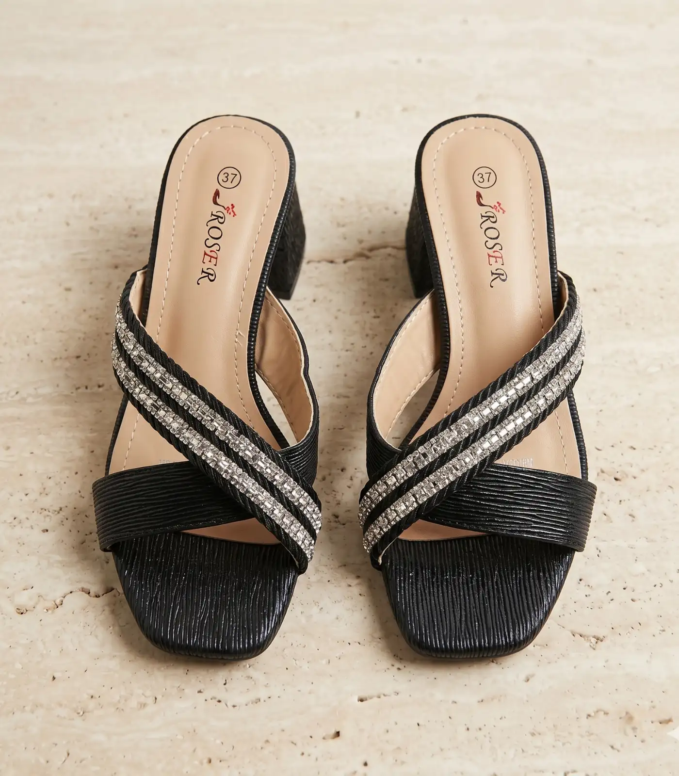 x20 Cross strap sandal medium heel - Image 1